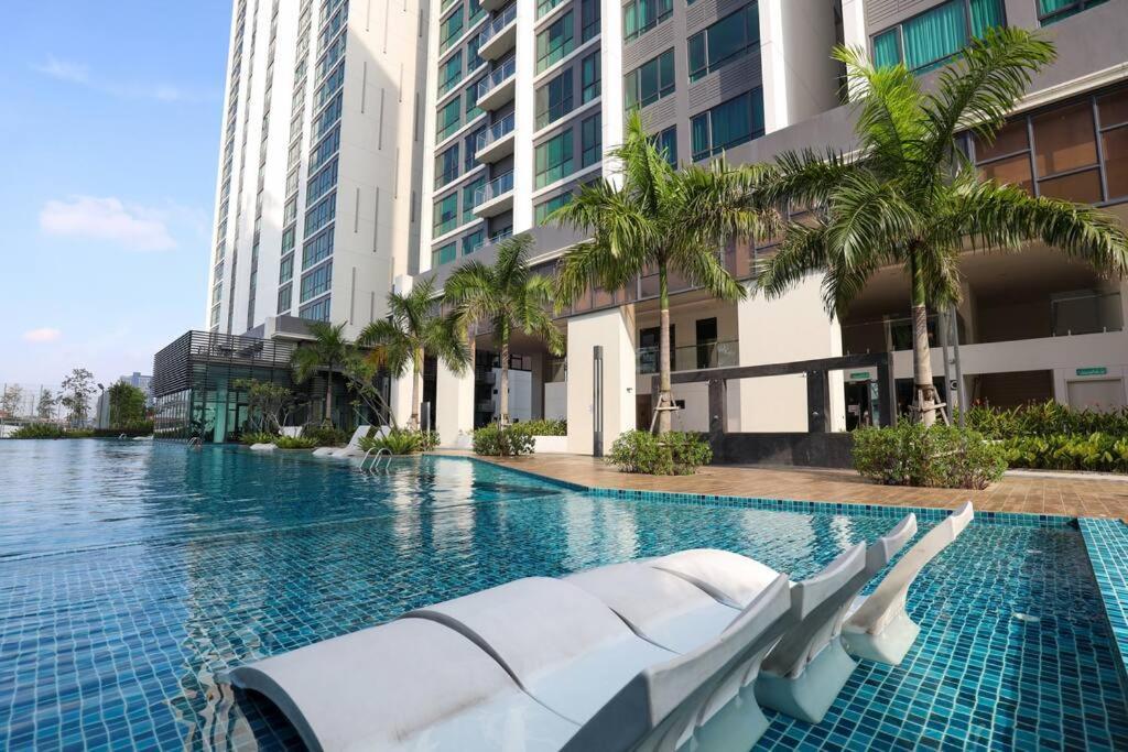 Greenfield Sunway Pyramid 2Room2Bath 6Pax 2C/Park. Petaling Jaya Esterno foto